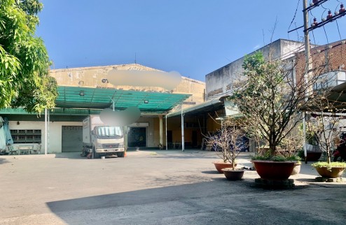 Bán Nhà  Xưởng Mặt Tiền Quốc Lộ 50  Bình Chánh DT5750  m2 -Ngang gần 70m Giá chỉ 30 triệu /m2.